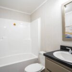 iloxi2025-ARC1680-bath-4